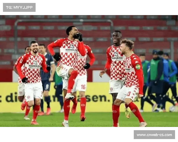 哈里斯两传一射闪耀全场 助门兴迎来本赛季首场胜利 哈里斯两传一射闪耀全场 助门兴迎来本赛季首场胜利