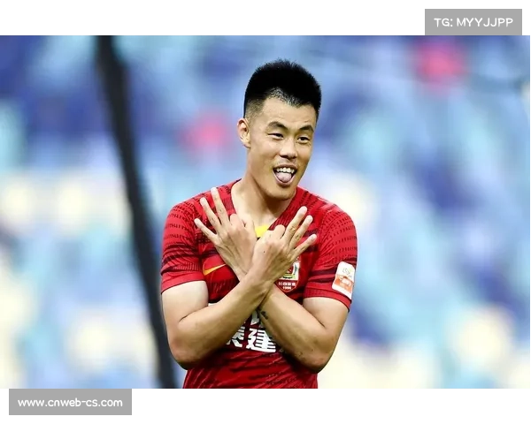 青岛西海岸3-1胜长春亚泰,谭龙告别战留遗憾 青岛西海岸3-1胜长春亚泰,谭龙告别战留遗憾